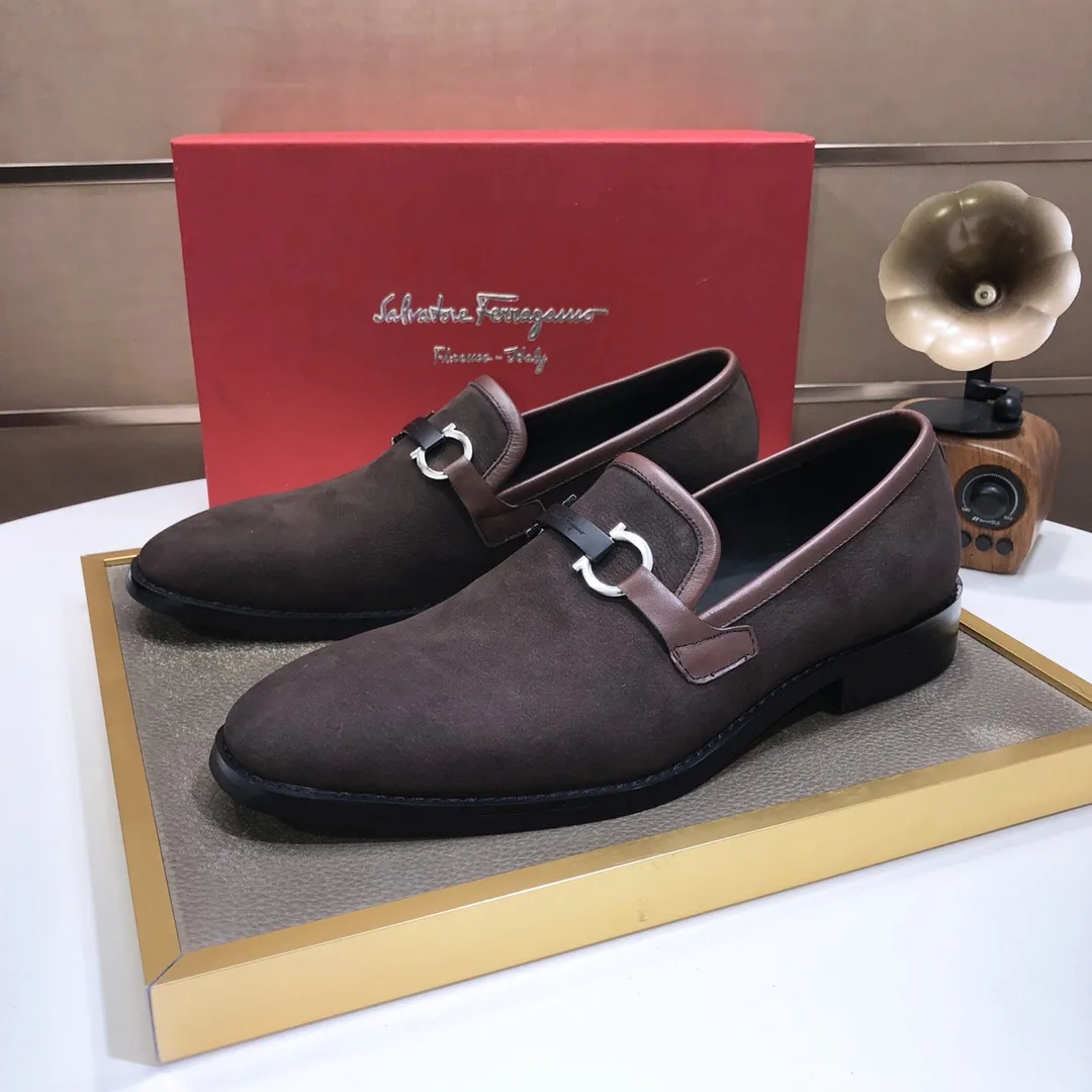 Men's shoes 💰540💰[Ferragamo/Ferragamo] (high-end Niuli) New 🍀 Ferragamo* - top version Ferragamo's classic formal leather shoes! Made of imported original cowhide, the inner top layer is comfortable cowhide lining! Original wear-resistant rubber outsole! High quality products! Code number 38-44!